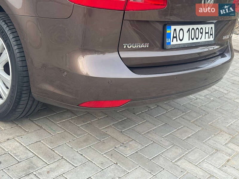 Минивэн Volkswagen Touran 2012 в Ужгороде