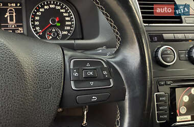 Минивэн Volkswagen Touran 2015 в 
