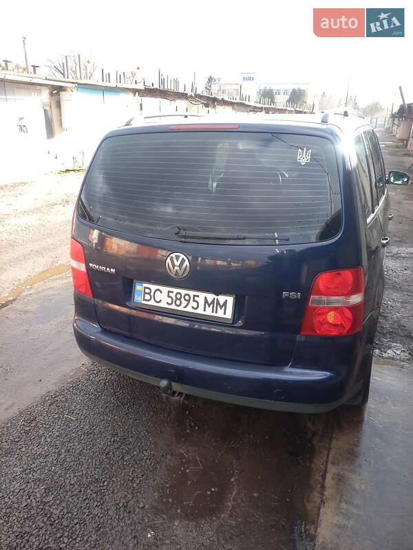 Минивэн Volkswagen Touran 2005 в Шептицькому