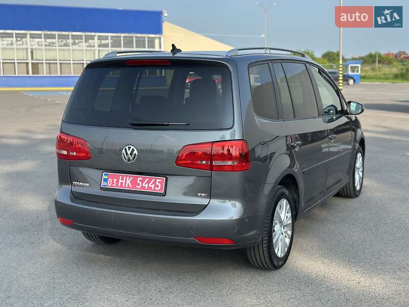 Мінівен Volkswagen Touran 2014 в Луцьку