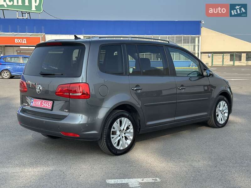 Мінівен Volkswagen Touran 2014 в Луцьку