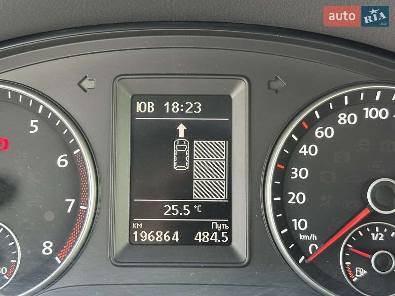 Мінівен Volkswagen Touran 2014 в Луцьку