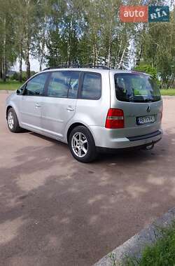 Минивэн Volkswagen Touran 2006 в 