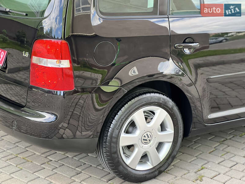 Мінівен Volkswagen Touran 2006 в Івано-Франківську