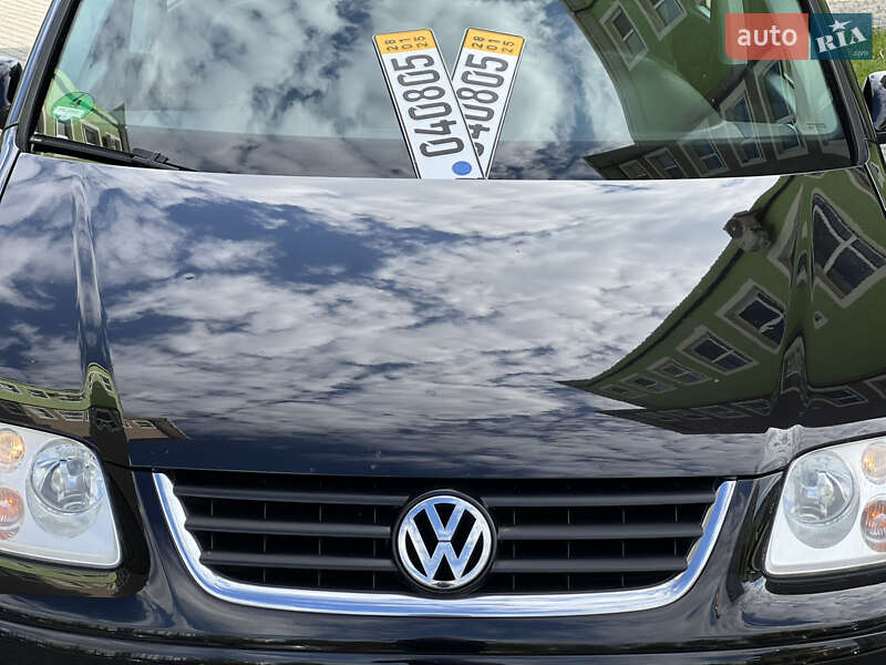 Мінівен Volkswagen Touran 2006 в Івано-Франківську