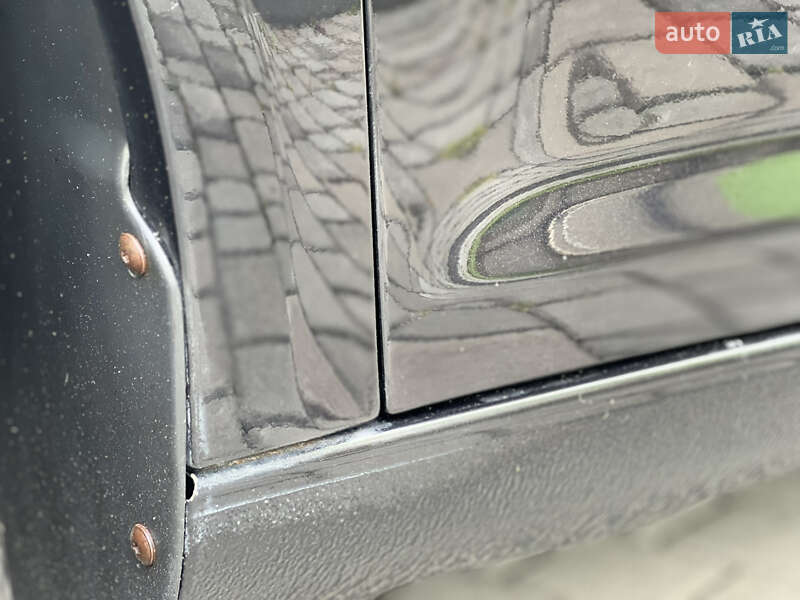 Мінівен Volkswagen Touran 2006 в Івано-Франківську