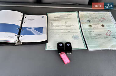 Мінівен Volkswagen Touran 2008 в 