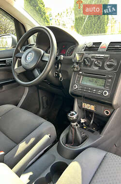 Мінівен Volkswagen Touran 2005 в 