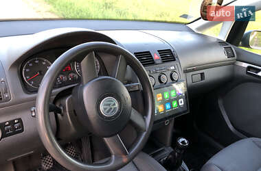 Минивэн Volkswagen Touran 2003 в Городенке