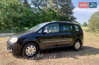 Минивэн Volkswagen Touran 2003 в 