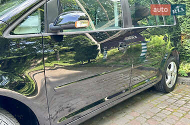 Минивэн Volkswagen Touran 2004 в 