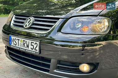 Минивэн Volkswagen Touran 2004 в 