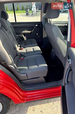 Минивэн Volkswagen Touran 2006 в 