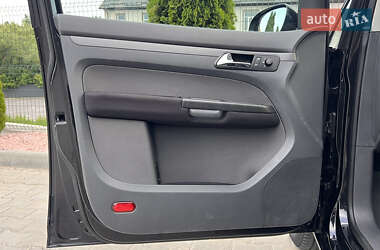Минивэн Volkswagen Touran 2005 в 