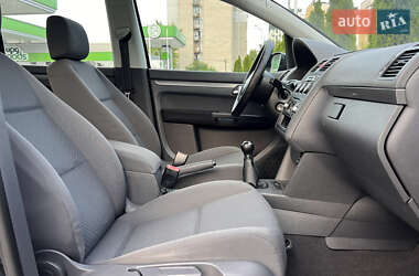 Минивэн Volkswagen Touran 2005 в 
