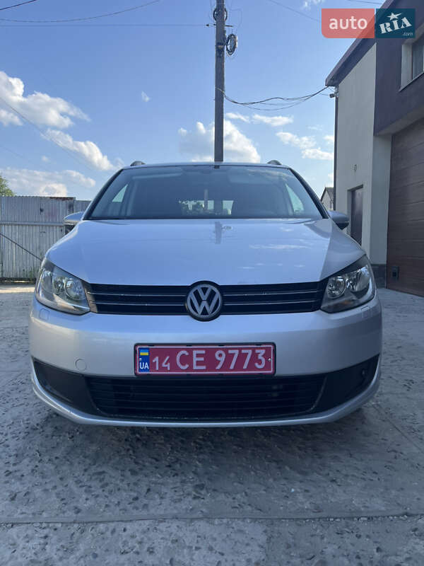 Мінівен Volkswagen Touran 2011 в Калуші