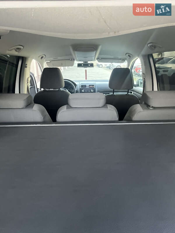 Мінівен Volkswagen Touran 2011 в Калуші