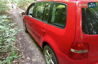 Мінівен Volkswagen Touran 2006 в 