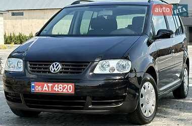 Минивэн Volkswagen Touran 2005 в 
