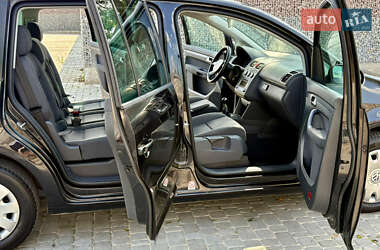 Минивэн Volkswagen Touran 2005 в 
