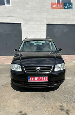 Минивэн Volkswagen Touran 2006 в 
