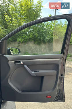 Минивэн Volkswagen Touran 2006 в 