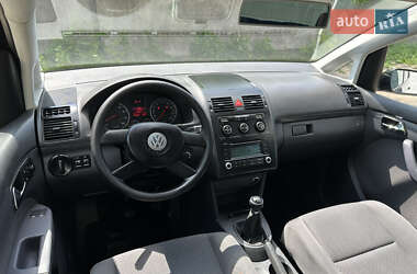 Минивэн Volkswagen Touran 2006 в 