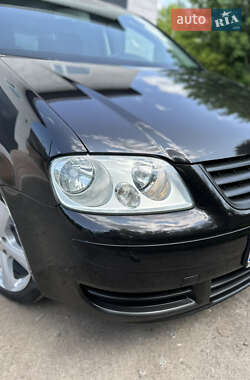 Минивэн Volkswagen Touran 2006 в 