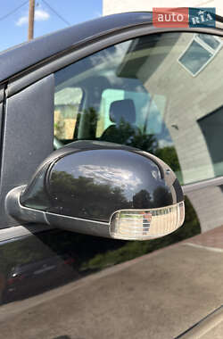 Минивэн Volkswagen Touran 2006 в 