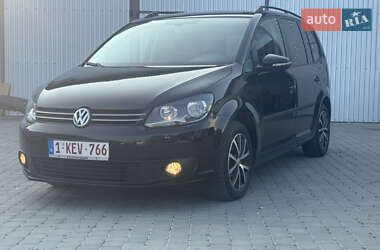 Минивэн Volkswagen Touran 2014 в 