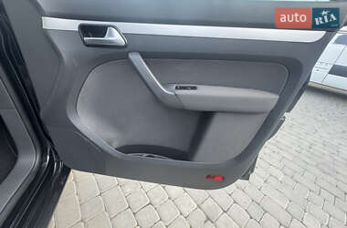 Минивэн Volkswagen Touran 2014 в 