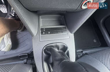 Минивэн Volkswagen Touran 2014 в 