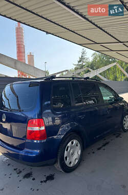 Минивэн Volkswagen Touran 2004 в 