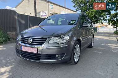 Мінівен Volkswagen Touran 2007 в Луцьку