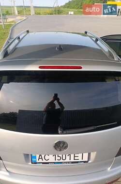 Минивэн Volkswagen Touran 2010 в 