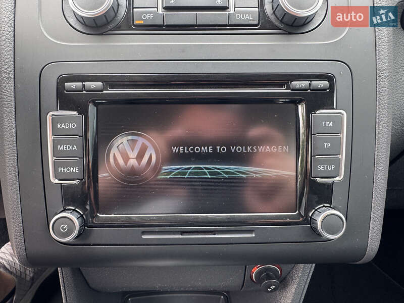 Минивэн Volkswagen Touran 2011 в Белой Церкви