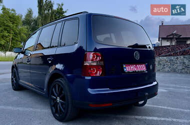 Минивэн Volkswagen Touran 2008 в 