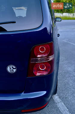 Минивэн Volkswagen Touran 2008 в 