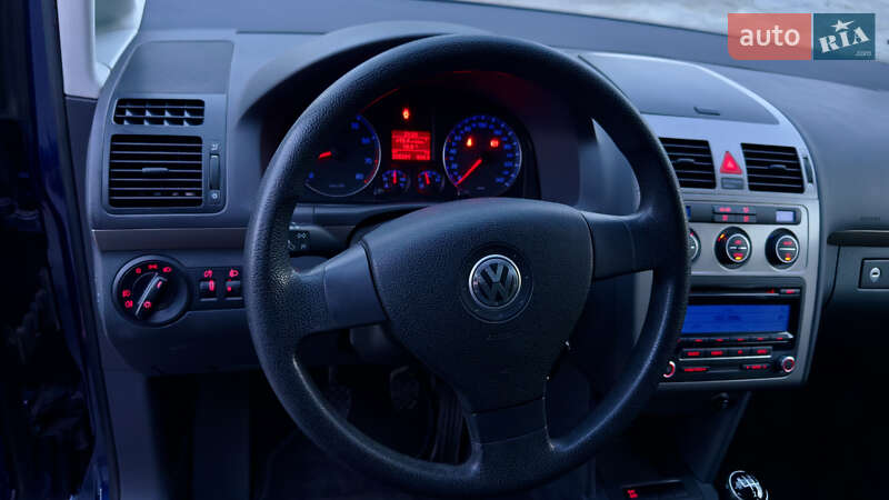 Минивэн Volkswagen Touran 2008 в Шепетовке