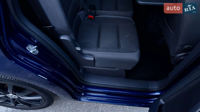 Минивэн Volkswagen Touran 2008 в Шепетовке