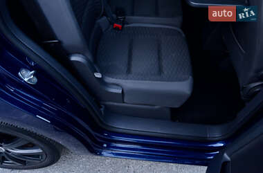 Минивэн Volkswagen Touran 2008 в 