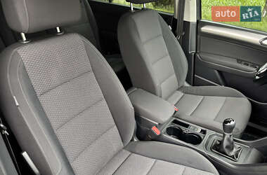 Микровэн Volkswagen Touran 2016 в 
