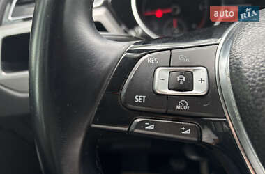 Микровэн Volkswagen Touran 2016 в 