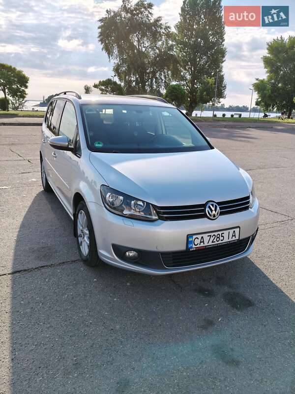 Мінівен Volkswagen Touran 2012 в Черкасах