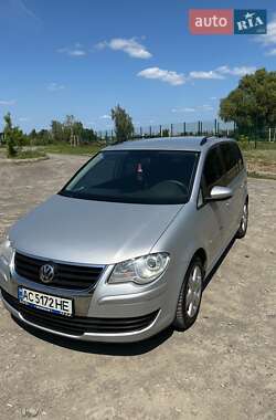 Мінівен Volkswagen Touran 2010 в Ковелі