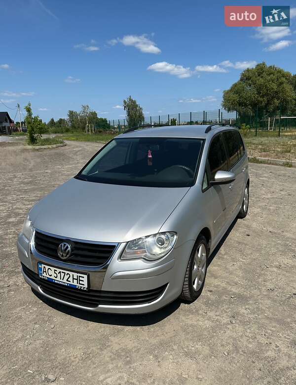 Volkswagen Touran 2010