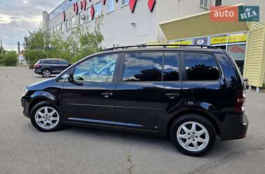 Минивэн Volkswagen Touran 2009 в 