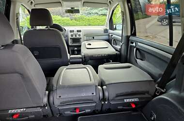 Минивэн Volkswagen Touran 2009 в 