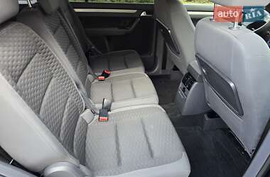Минивэн Volkswagen Touran 2009 в 