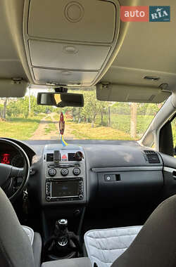 Мінівен Volkswagen Touran 2008 в 